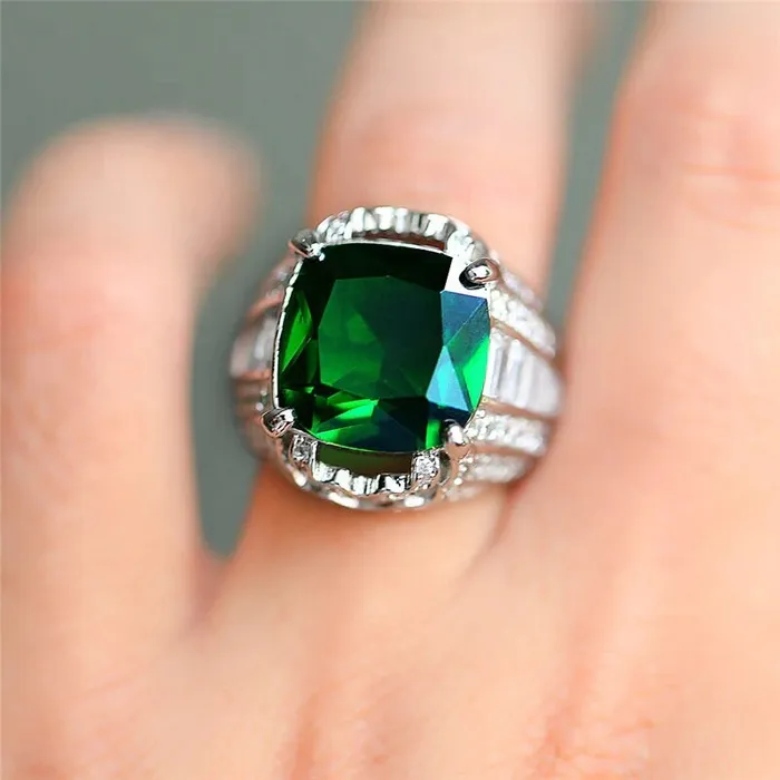 Lab Diamonds London Green Diamond Ring Emerald Green Diamond Ring Iced Out Ring Green Engagement Ring Green Engagement Ring Big Diamond Ring Rings