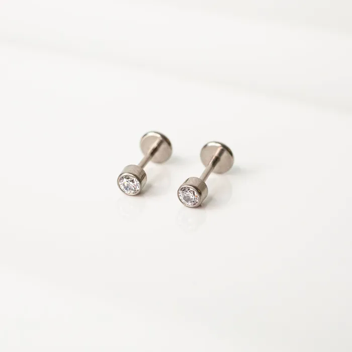 Earrings Grayling Crystal Round Bezel Set Titanium Flat Back Sleeper Earrings