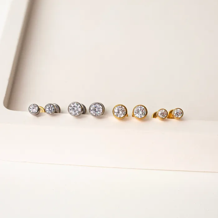 Earrings Grayling Crystal Round Bezel Set Titanium Flat Back Sleeper Earrings