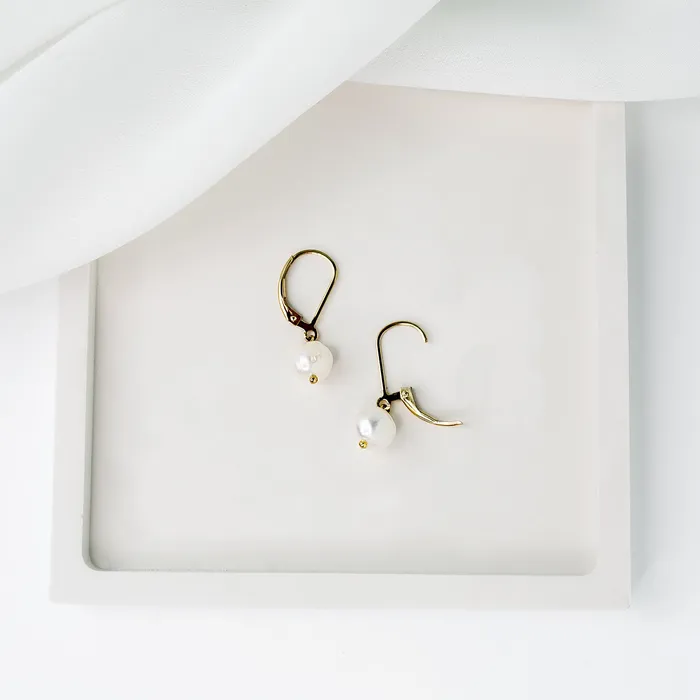 Earrings Grayling Myna Freshwater Pearl Leverback Earrings Pair
