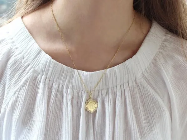 Engraved Jewelry Sterling Silver Quatrefoil Necklace Necklaces
