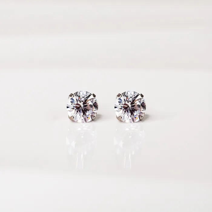 Grayling Solitaire Round Titanium Flat Back Sleeper Earrings Earrings