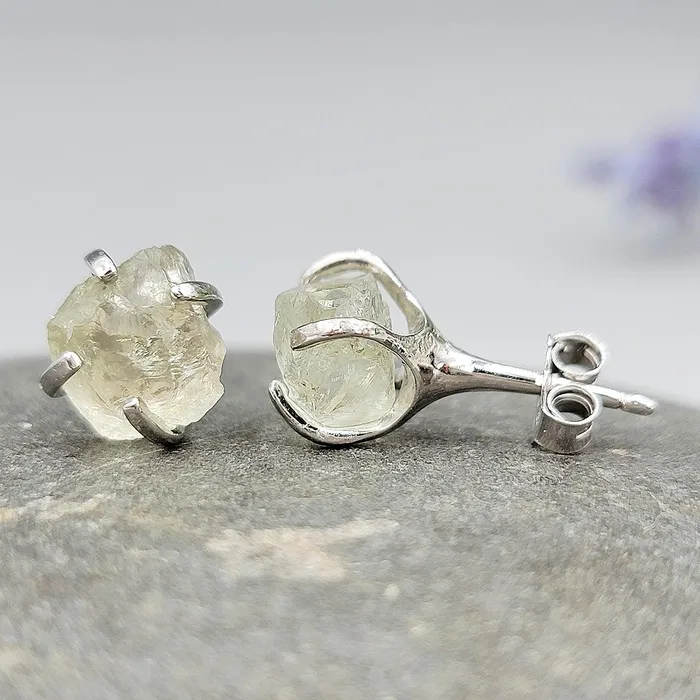 Uniquelan Jewelry Earrings Raw Green Amethyst Stud Earrings Uniquelan Jewelry Earrings Raw Green Amethyst Stud Earrings